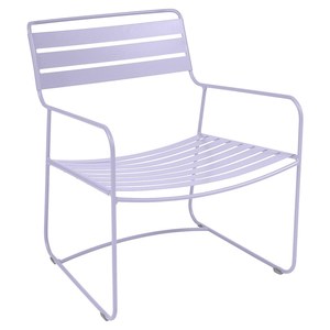 Fermob Suprising Fauteuil bas Surprising lounger sans repose pieds Violet lilas L 72 x l 62 x H70cm